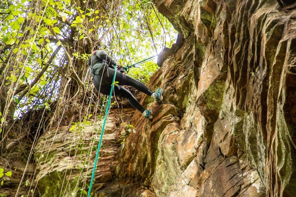 ホテル Kirimara Woodlands, ナニュキ エクステリア 写真